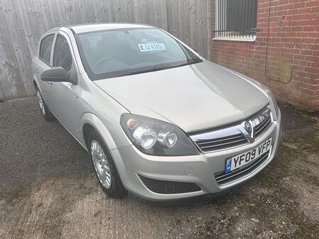 VAUXHALL ASTRA 1.6 i 16v Life 