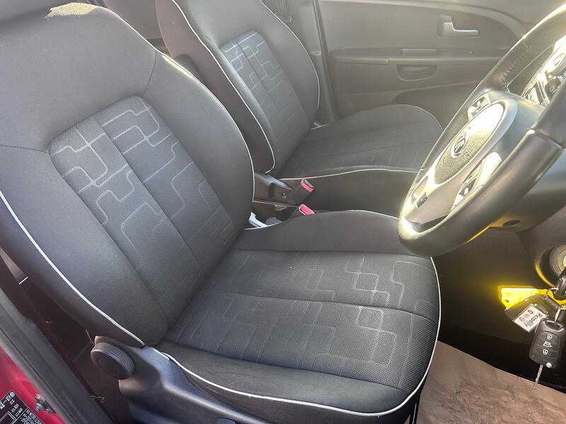 KIA VENGA