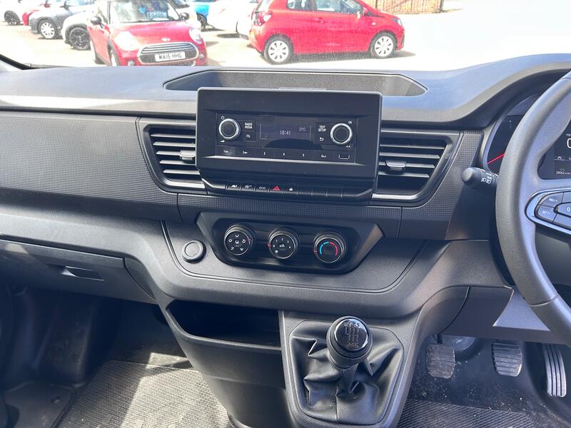 RENAULT TRAFIC