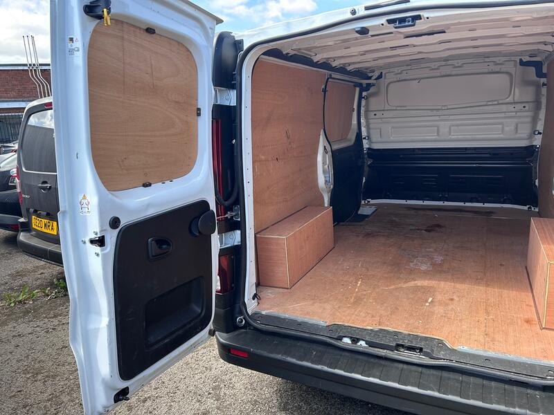 RENAULT TRAFIC