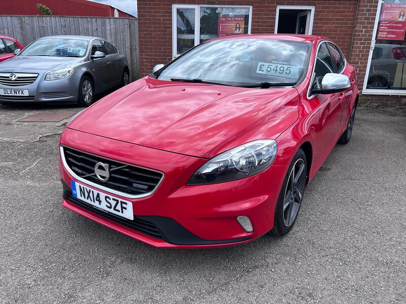 VOLVO V40