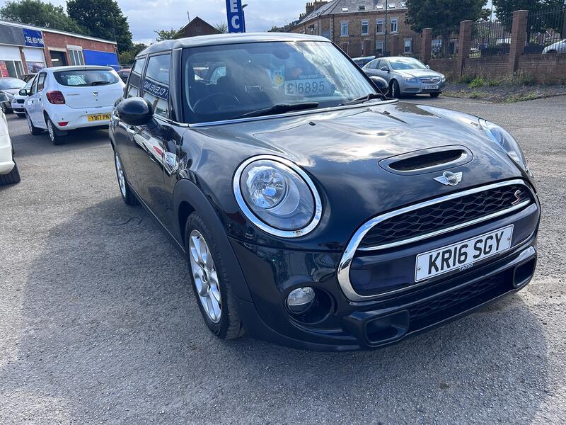 MINI HATCH 2.0 5-Door Hatch Cooper SD